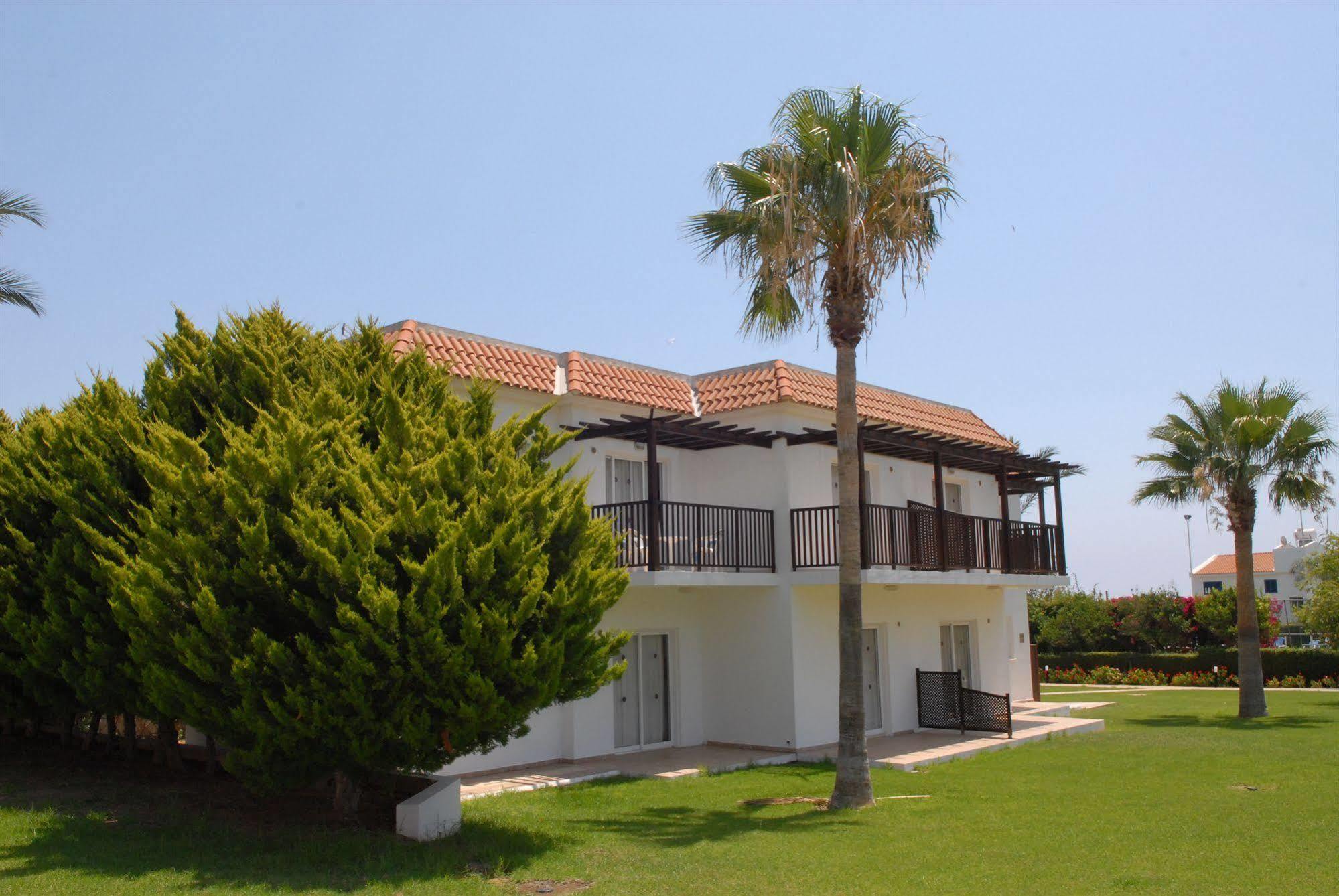 Maistros Hotel Apartments Protaras Exterior foto