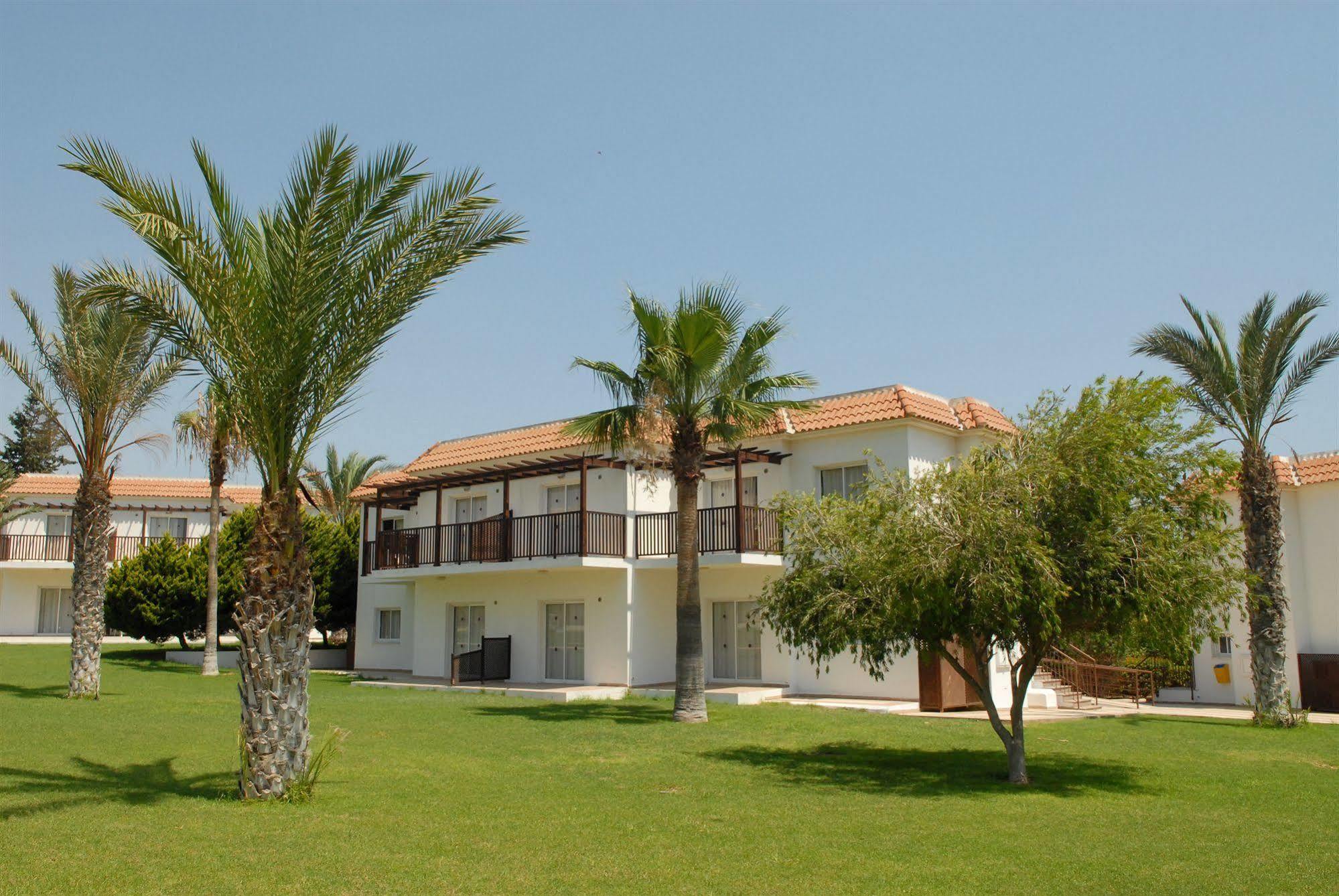 Maistros Hotel Apartments Protaras Exterior foto