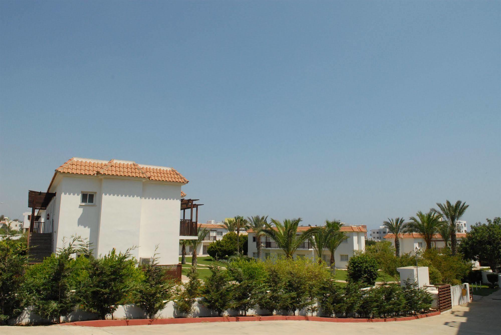 Maistros Hotel Apartments Protaras Exterior foto