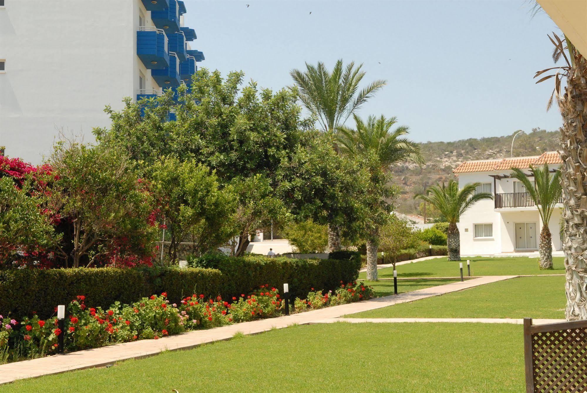 Maistros Hotel Apartments Protaras Exterior foto