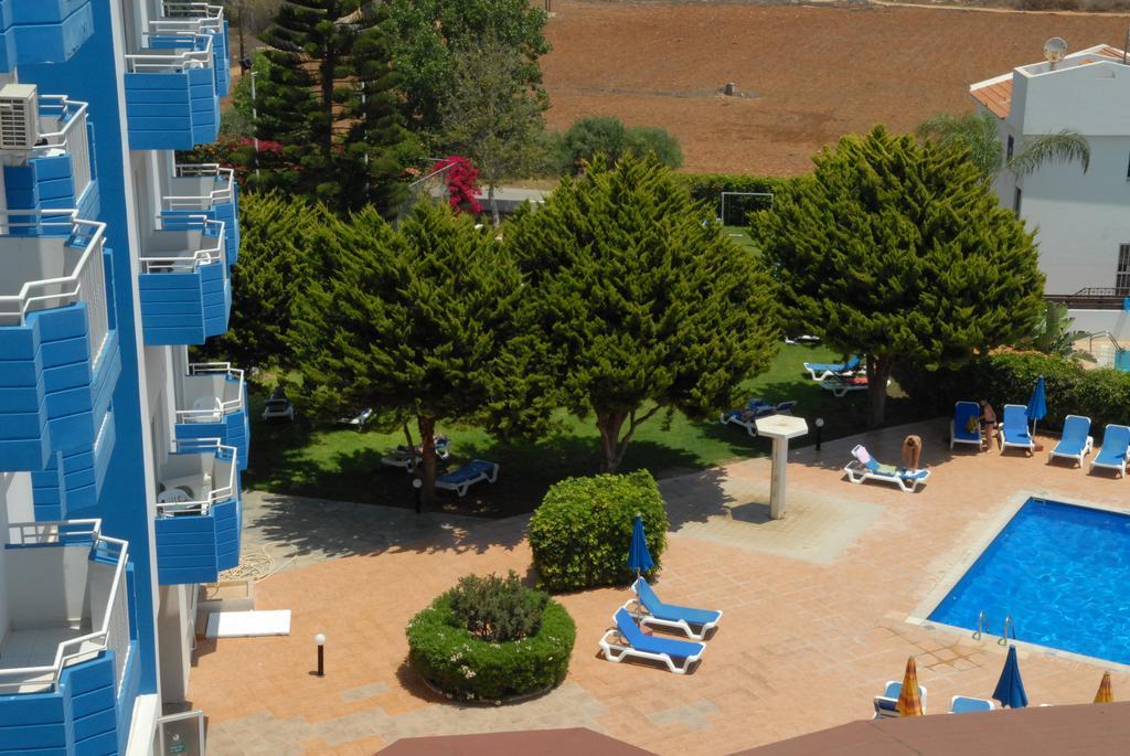 Maistros Hotel Apartments Protaras Exterior foto