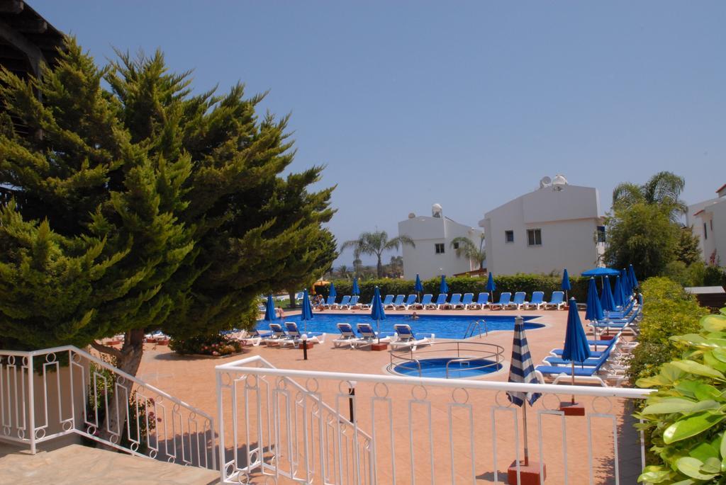 Maistros Hotel Apartments Protaras Exterior foto