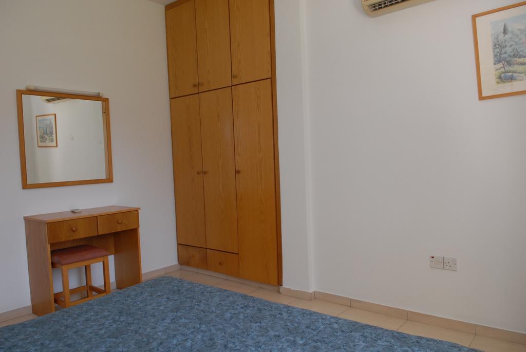 Maistros Hotel Apartments Protaras Habitación foto